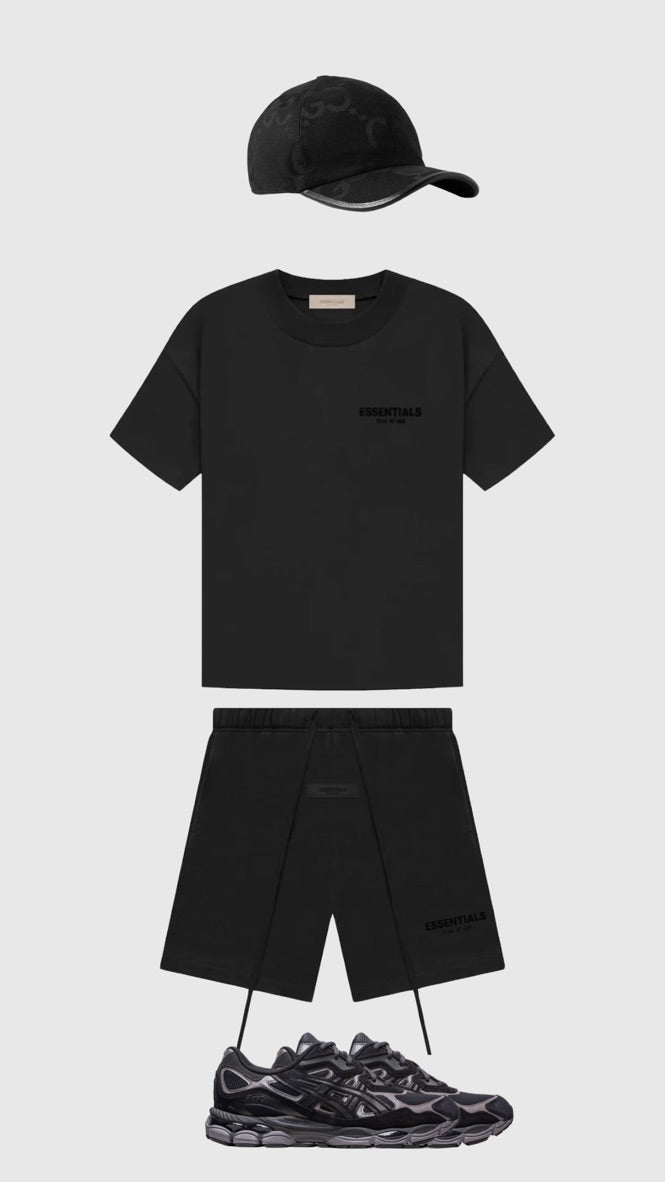 ENSEMBLE SHORT/t-shirt...