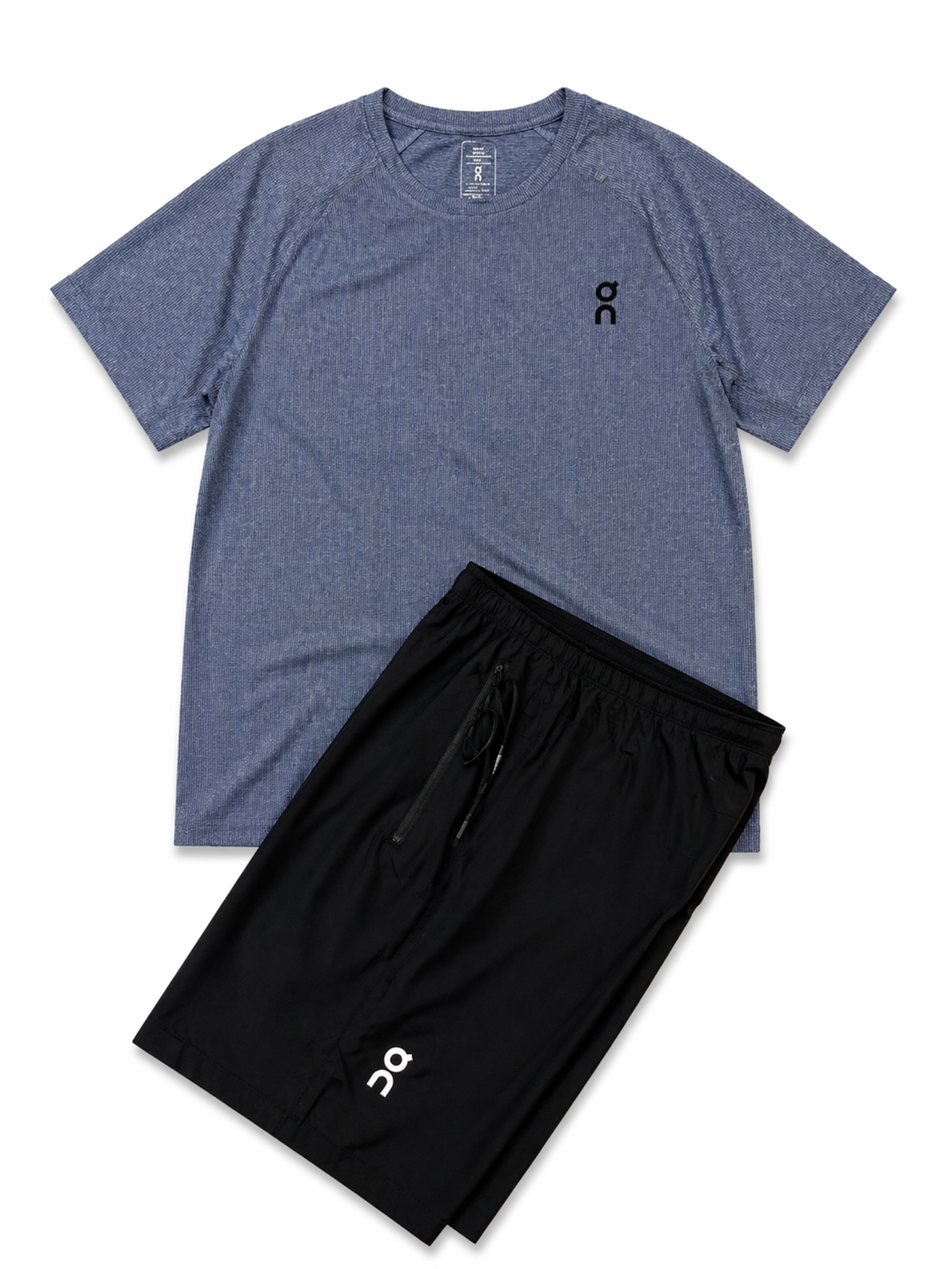 ENSEMBLE SHORT/t-shirt...